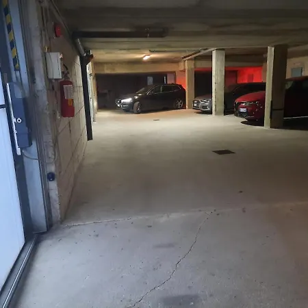아파트 Sweet Ampio Bilocale Con Balcone Soleggiato E Posto Auto