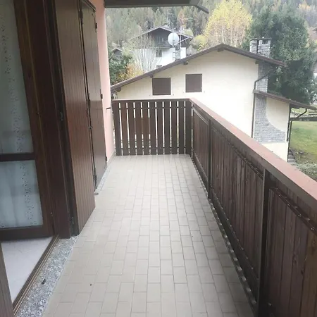 Sweet Ampio Bilocale Con Balcone Soleggiato E Posto Auto Le Bratte